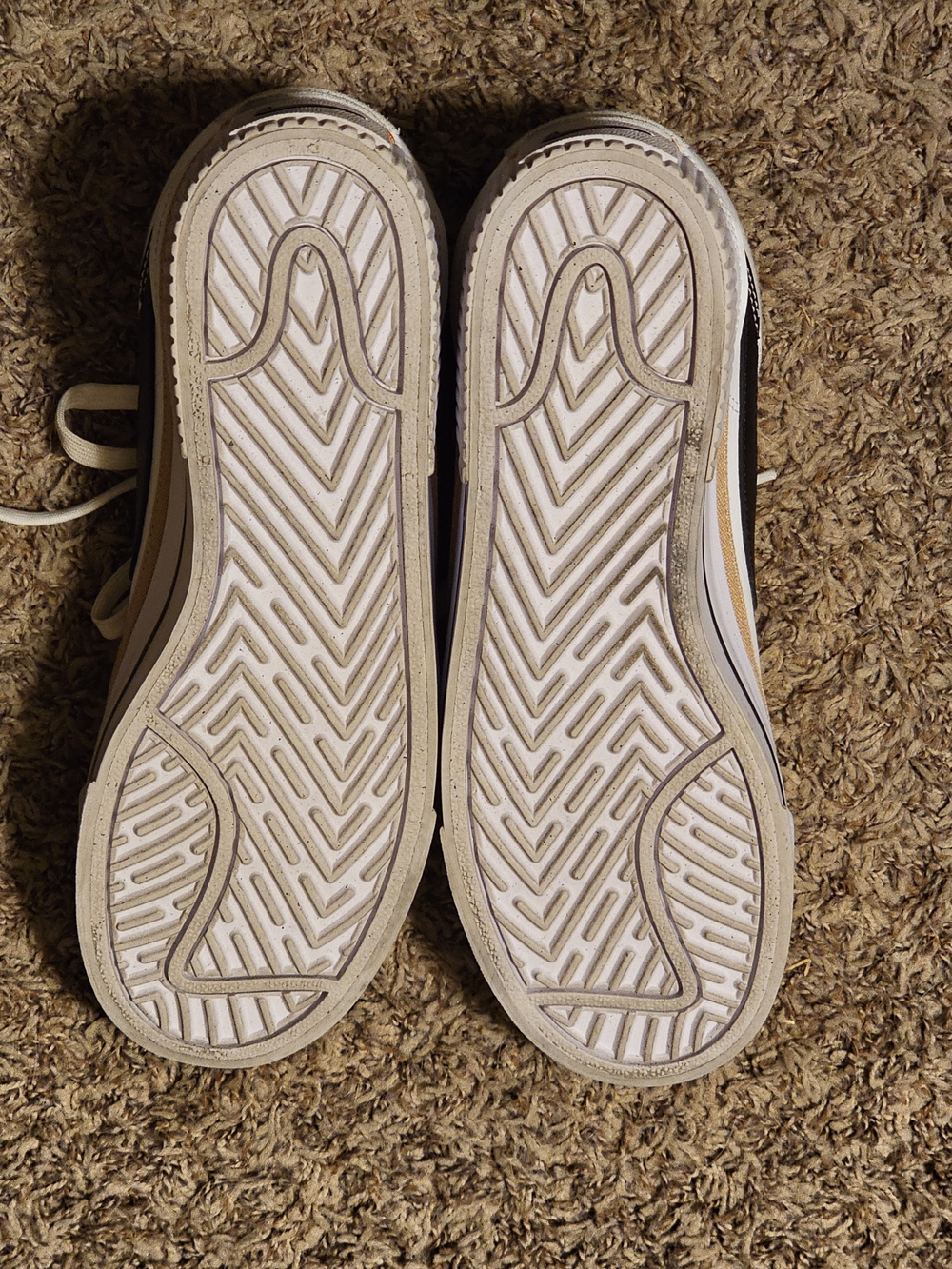 Nike Womens Court Legacy Lift Shoes. - Picture 3 of 4